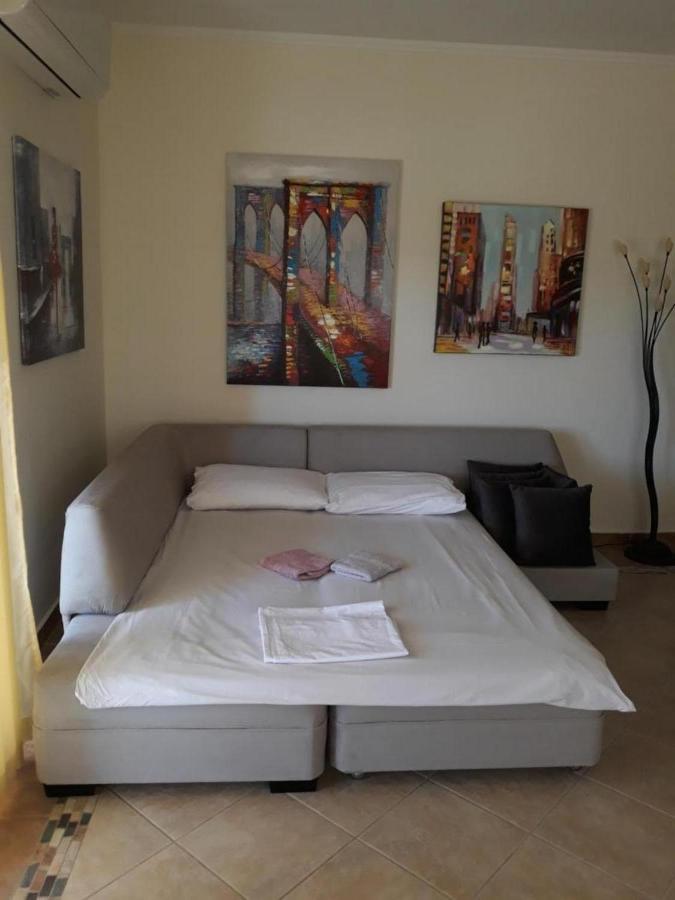 The Pearl Apartman Néa Péramos Kültér fotó